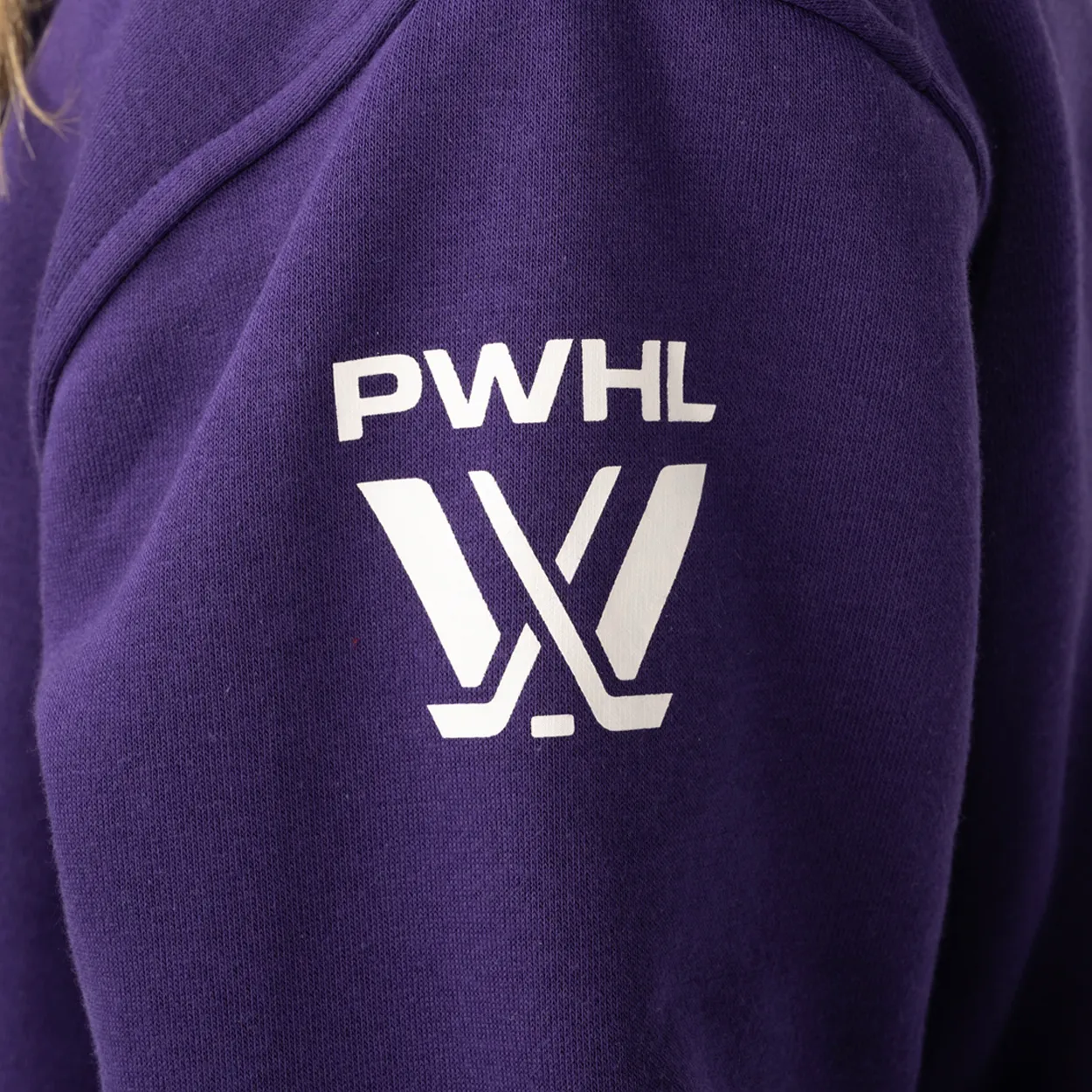 BAUER PWHL TEAM ULTIMATE HOODIE YOUTH MINNESOTA FROST