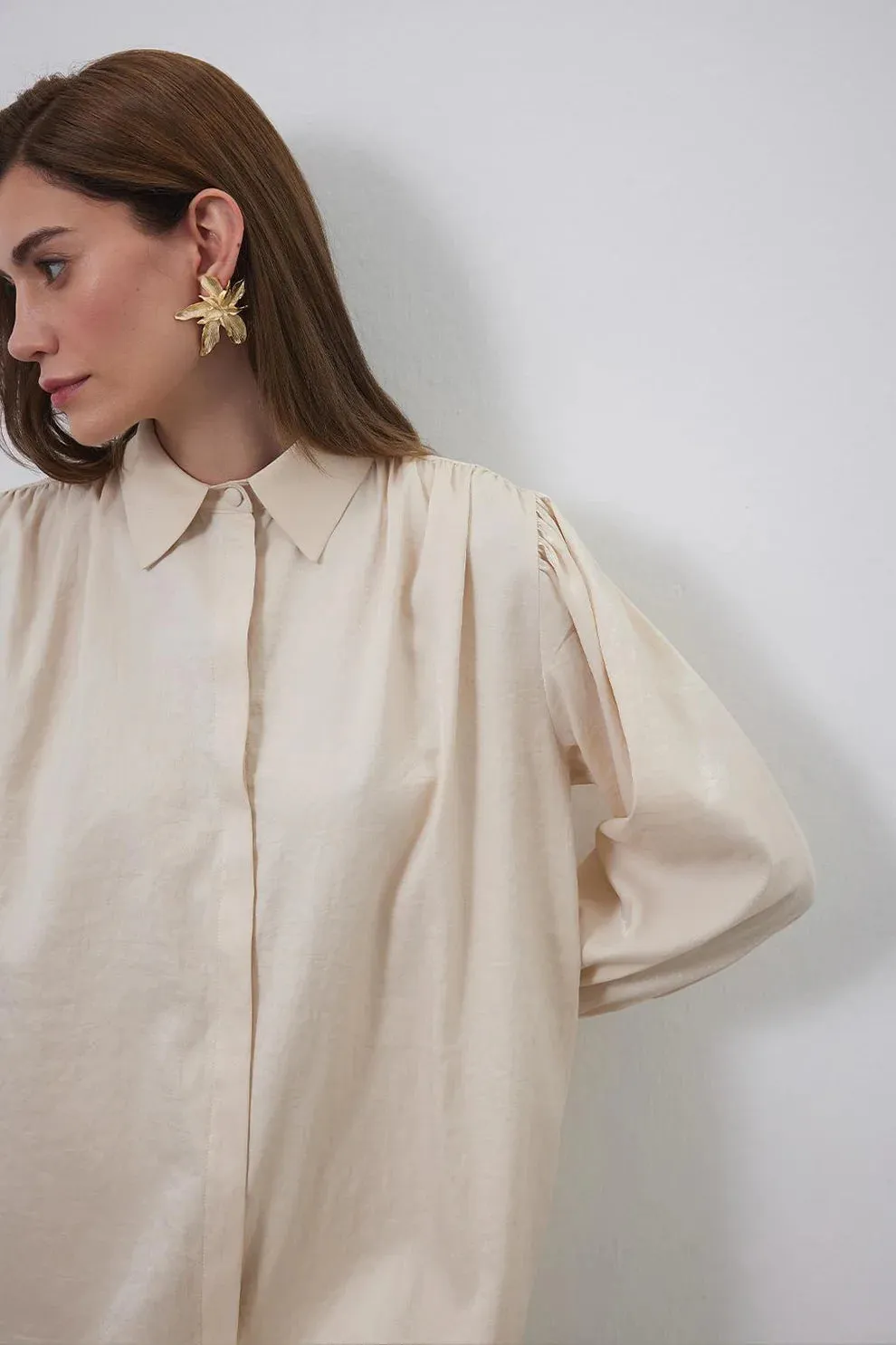 Eva Sleeve Detailed Shirt Beige