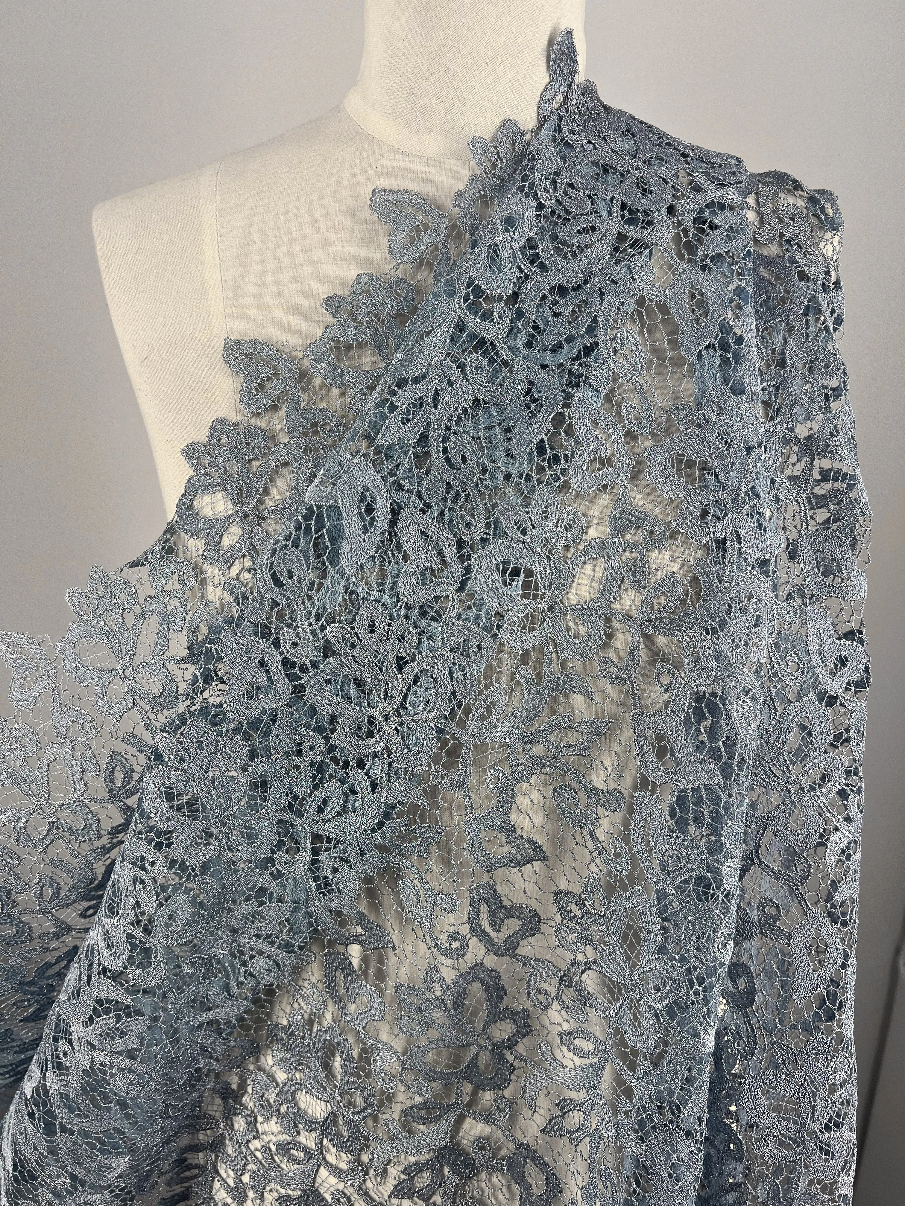 Evening Lace - Metallic Blue - 120cm