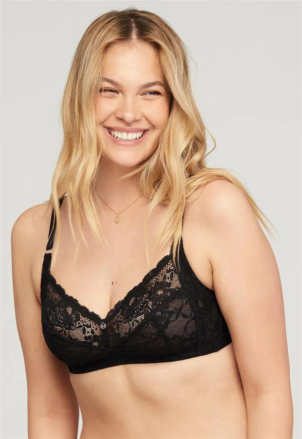 Montelle 9325 Halo Wire-free Bra in Black