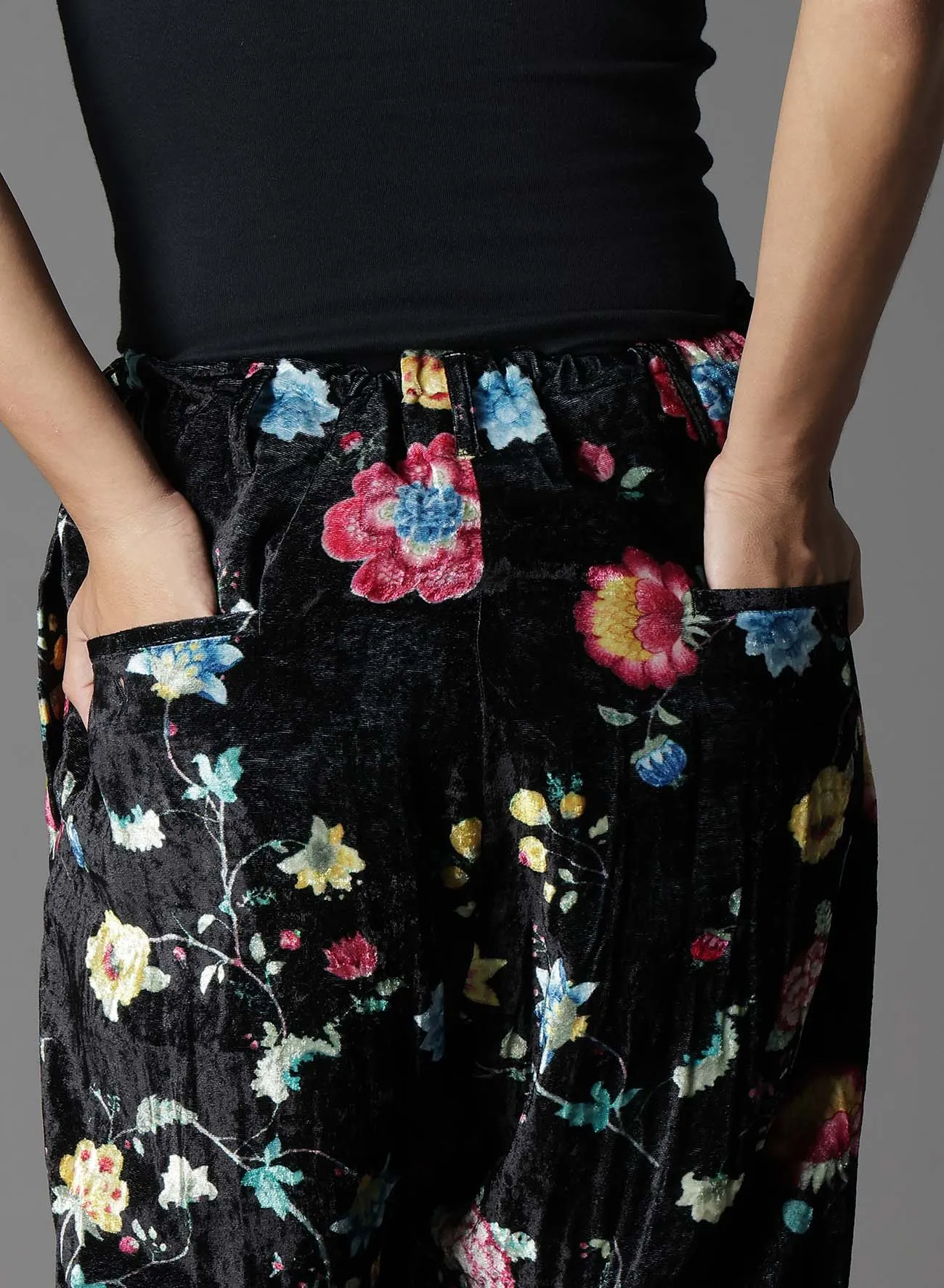 RAYON VELVET PRINT CHINESE FLOWER WAIST DRAWSTRING PANTS